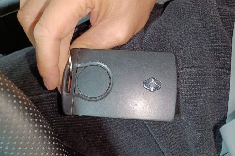 Used Renault Fluence 2015 2.0L Fashion Edition Vehicle Key
