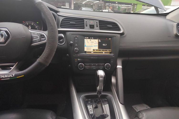 Used Renault Kadjar 2016 2.0L Four-Wheel Drive Ultimate Edition Audio And AC Panel
