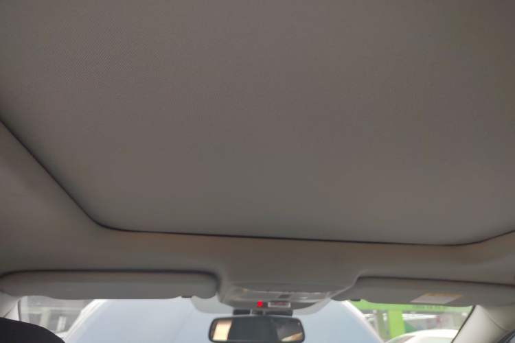 Used Renault Kadjar 2016 2.0L Four-Wheel Drive Ultimate Edition Headliner