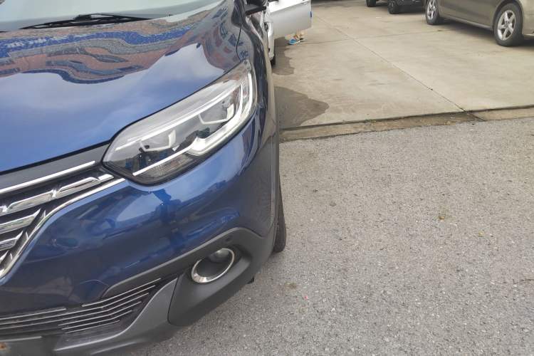 Used Renault Kadjar 2016 2.0L Four-Wheel Drive Ultimate Edition Left Front Headlight