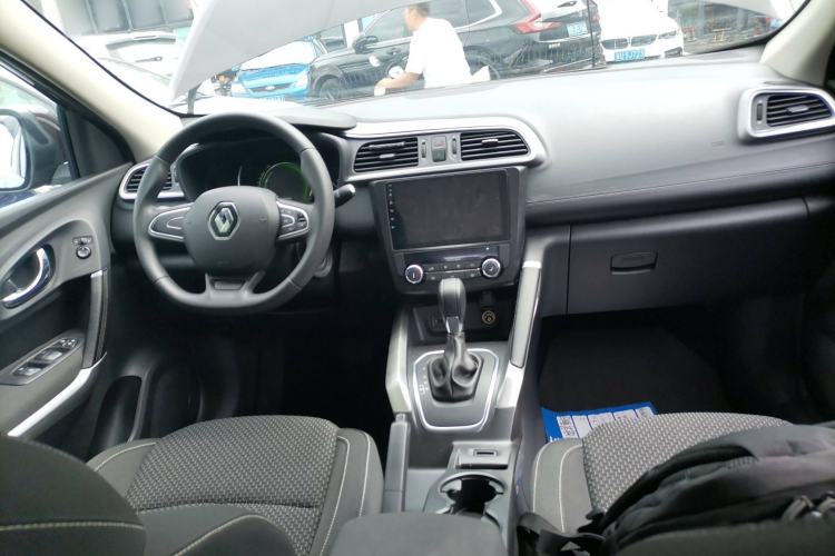 Used Renault Kadjar 2017 2.0L Two-Wheel Drive Fashion Edition Center Console