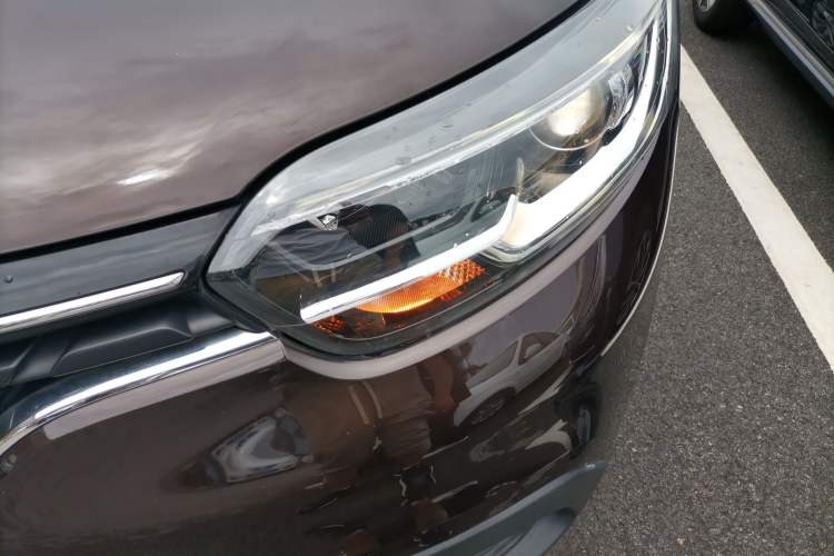 Used Renault Kadjar 2017 2.0L Two-Wheel Drive Fashion Edition Left Front Headlight