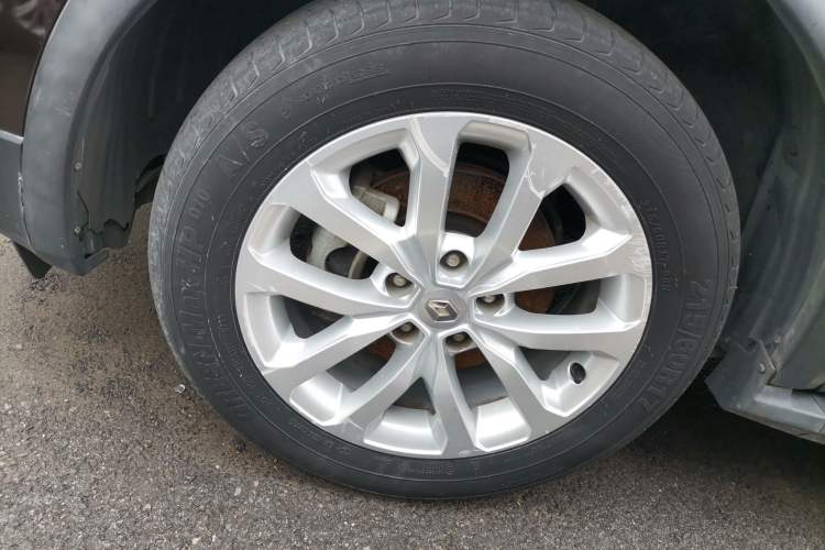 Used Renault Kadjar 2017 2.0L Two-Wheel Drive Fashion Edition Left Front Wheel Hub