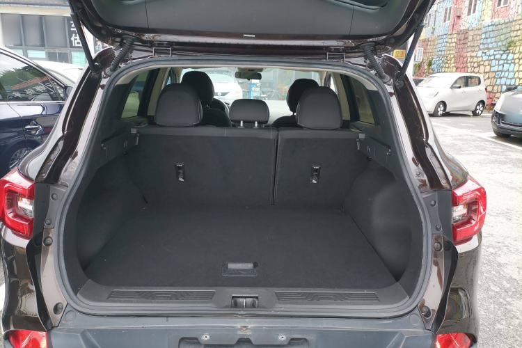Used Renault Kadjar 2017 2.0L Two-Wheel Drive Fashion Edition Trunk