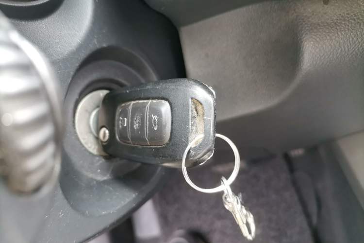 Used Renault Kadjar 2017 2.0L Two-Wheel Drive Fashion Edition Vehicle Key