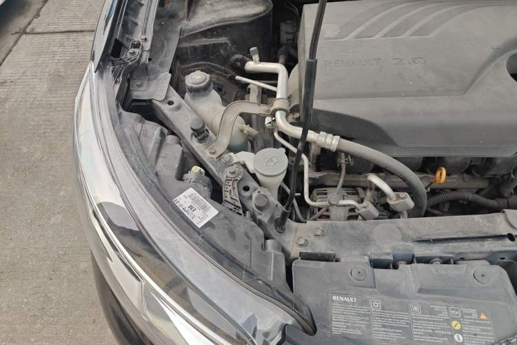 Used Renault Kadjar 2016 2.0L Two-Wheel-Drive Luxury Edition Engine Bay Right