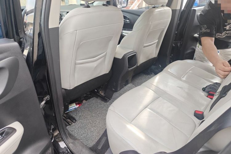 Used Renault Kadjar 2016 2.0L Two-Wheel-Drive Luxury Edition Left Rear Seat