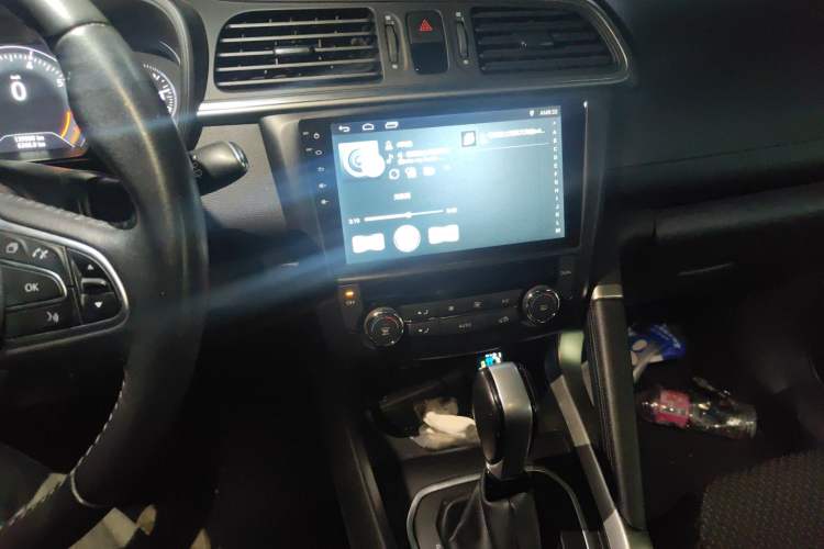 Used Renault Kadjar 2016 2.0L Two-Wheel Drive Leading Edition Audio And AC Panel