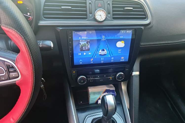 Used Renault Kadjar 2016 2.0L Two-Wheel Drive Leading Edition Audio And AC Panel