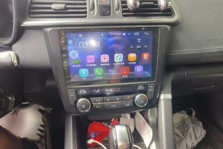 Used Renault Kadjar 2016 2.0L Two-Wheel Drive Leading Edition Audio And AC Panel