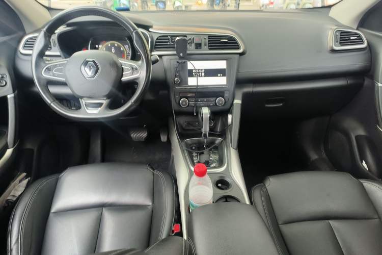 Used Renault Kadjar 2016 2.0L Two-Wheel-Drive Luxury Edition Center Console