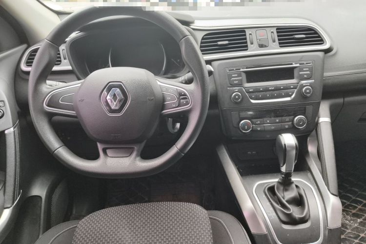 Used Renault Kadjar 2016 2.0L Two-Wheel Drive Comfort Edition Center Console