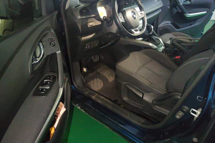 Used Renault Kadjar 2016 2.0L Two-Wheel Drive Leading Edition Driver Seat