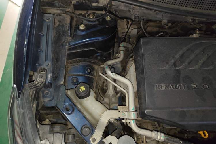 Used Renault Kadjar 2016 2.0L Two-Wheel-Drive Luxury Edition Engine Bay Right