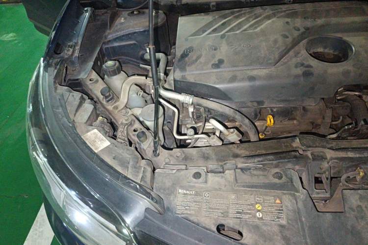 Used Renault Kadjar 2016 2.0L Four-Wheel Drive Ultimate Edition Engine Bay Right