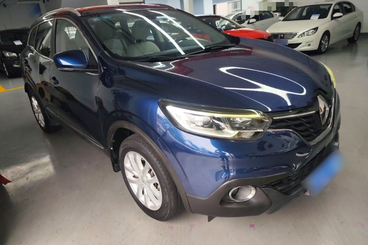 Used Renault Kadjar 2016 2.0L Two-Wheel-Drive Luxury Edition Front Right 45 Deg