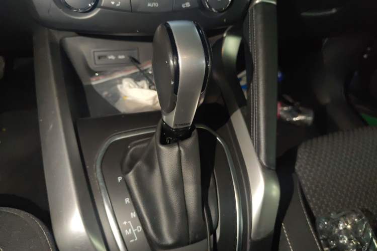 Used Renault Kadjar 2016 2.0L Two-Wheel Drive Leading Edition Gear Lever