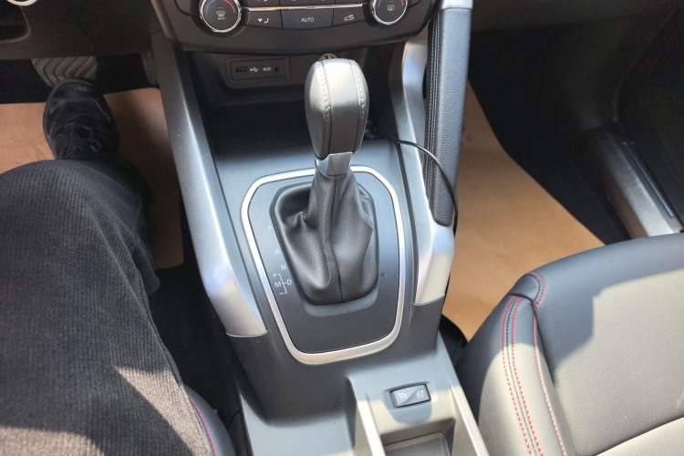 Used Renault Kadjar 2016 2.0L Two-Wheel Drive Leading Edition Gear Lever