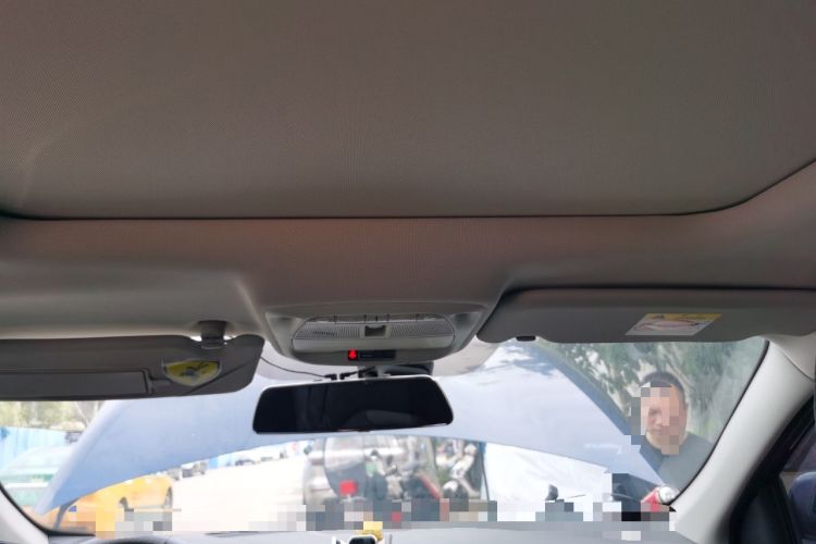 Used Renault Kadjar 2016 2.0L Two-Wheel Drive Leading Edition Headliner