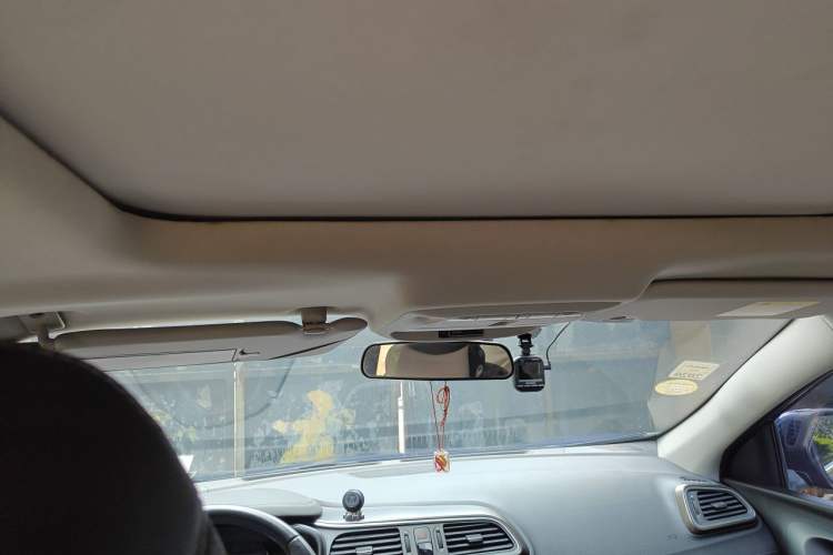 Used Renault Kadjar 2016 2.0L Two-Wheel-Drive Luxury Edition Headliner