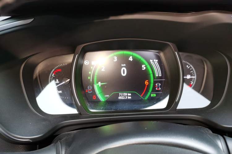 Used Renault Kadjar 2016 2.0L Two-Wheel-Drive Luxury Edition Instrument Cluster