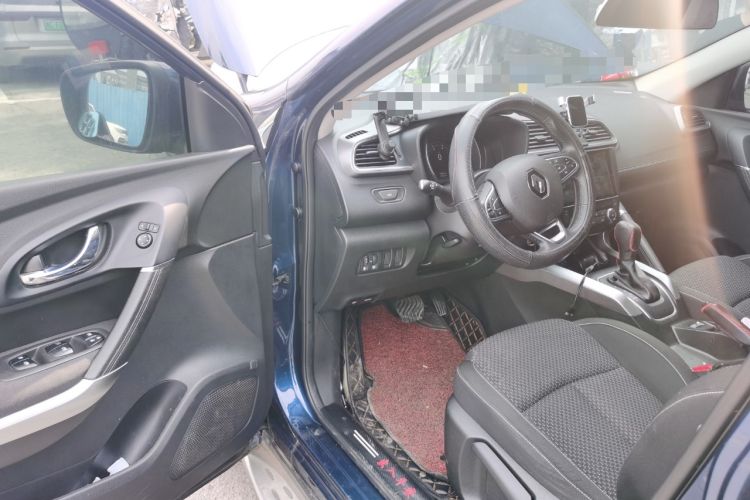 Used Renault Kadjar 2016 2.0L Two-Wheel Drive Leading Edition Interior 3