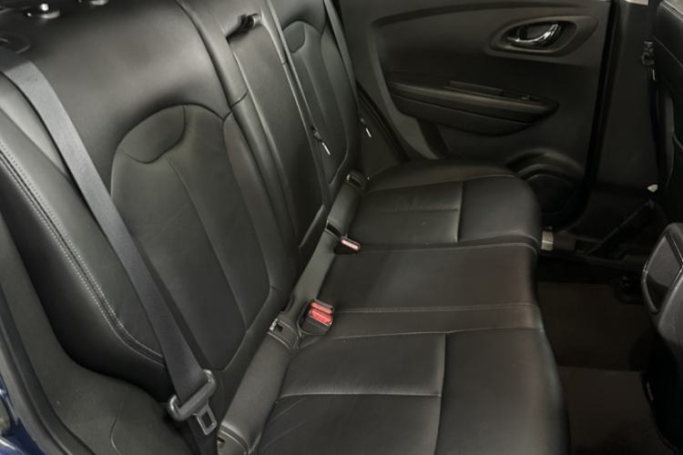 Used Renault Kadjar 2016 2.0L Two-Wheel Drive Prestige Edition Interior 5