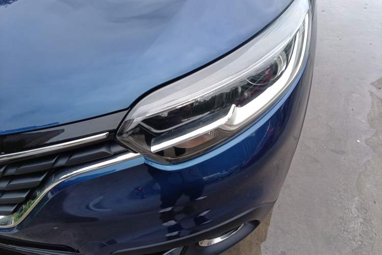 Used Renault Kadjar 2016 2.0L Two-Wheel-Drive Luxury Edition Left Front Headlight