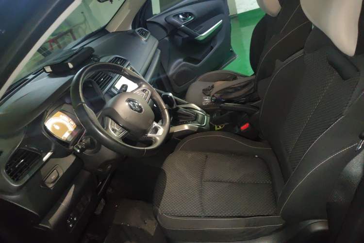 Used Renault Kadjar 2016 2.0L Two-Wheel Drive Leading Edition Left Front Seat