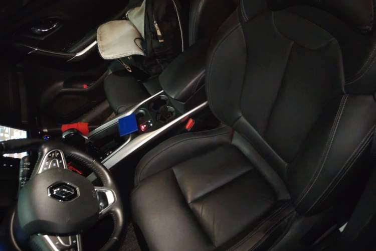 Used Renault Kadjar 2016 2.0L Two-Wheel-Drive Luxury Edition Left Front Seat