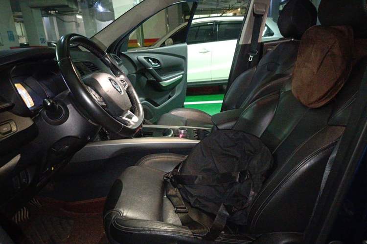 Used Renault Kadjar 2016 2.0L Four-Wheel Drive Ultimate Edition Left Front Seat