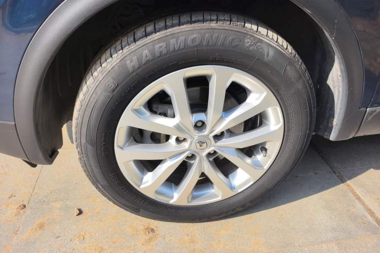 Used Renault Kadjar 2016 2.0L Two-Wheel Drive Leading Edition Left Front Wheel Hub