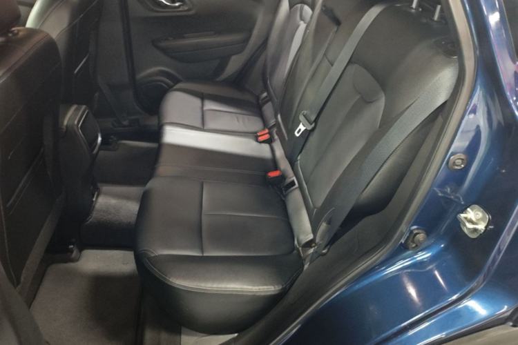 Used Renault Kadjar 2016 2.0L Two-Wheel-Drive Luxury Edition Left Rear Seat