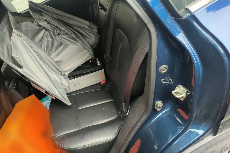 Used Renault Kadjar 2016 2.0L Two-Wheel-Drive Luxury Edition Left Rear Seat