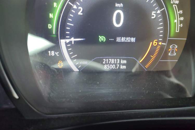 Used Renault Kadjar 2016 2.0L Two-Wheel Drive Leading Edition Odometer Close Up
