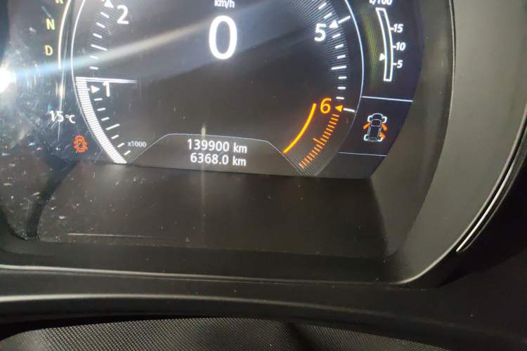 Used Renault Kadjar 2016 2.0L Two-Wheel Drive Leading Edition Odometer Close Up