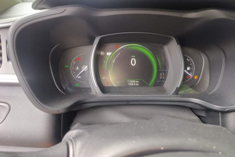Used Renault Kadjar 2016 2.0L Two-Wheel Drive Leading Edition Odometer Close Up