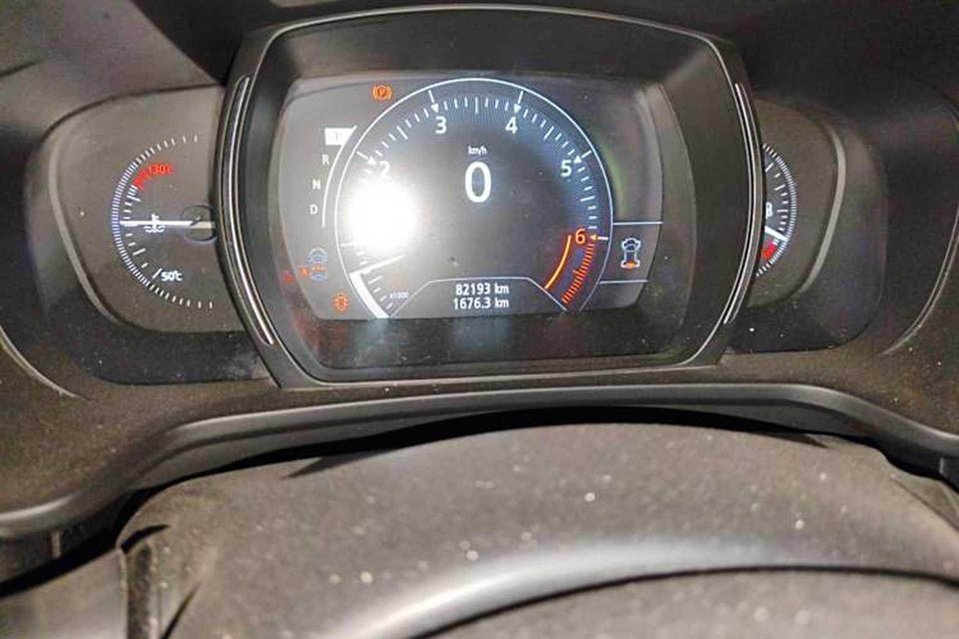 Used Renault Kadjar 2016 2.0L Two-Wheel Drive Prestige Edition Odometer Close Up
