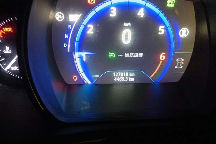 Used Renault Kadjar 2016 2.0L Four-Wheel Drive Ultimate Edition Odometer Close Up