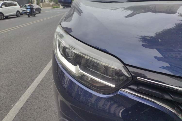 Used Renault Kadjar 2016 2.0L Two-Wheel Drive Leading Edition Right Front Headlight