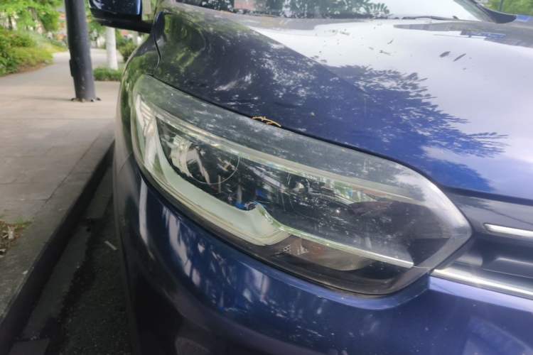 Used Renault Kadjar 2016 2.0L Two-Wheel Drive Leading Edition Right Front Headlight