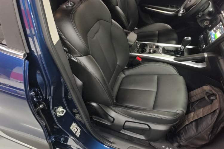 Used Renault Kadjar 2016 2.0L Two-Wheel-Drive Luxury Edition Right Front Seat