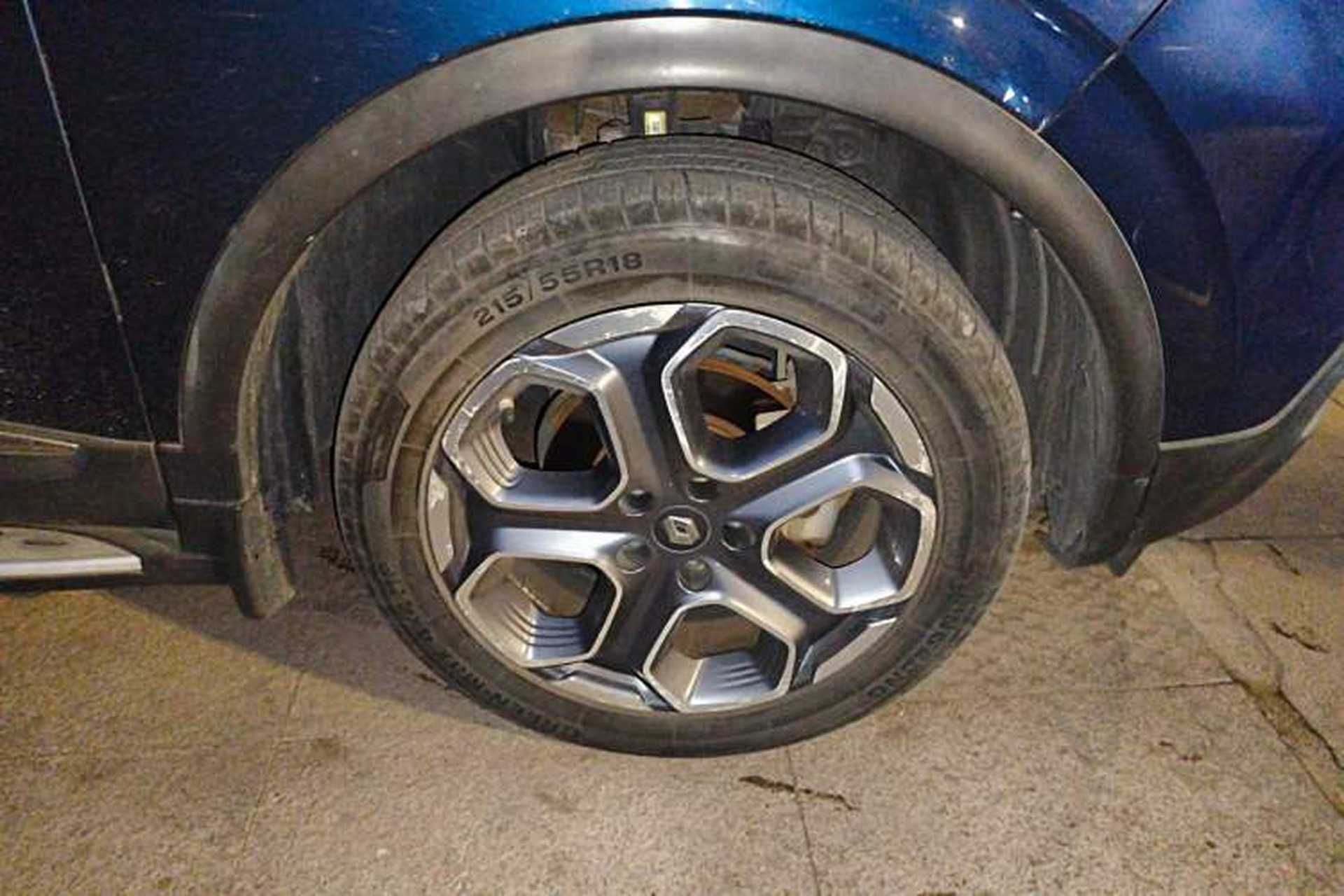 Used Renault Kadjar 2016 2.0L Two-Wheel Drive Prestige Edition Right Front Wheel Hub