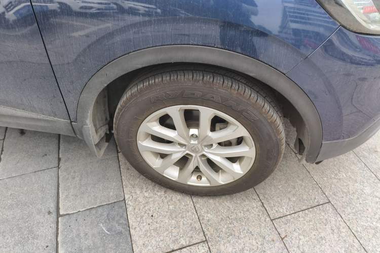 Used Renault Kadjar 2016 2.0L Two-Wheel Drive Comfort Edition Right Front Wheel Hub