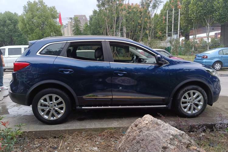 Used Renault Kadjar 2016 2.0L Two-Wheel-Drive Luxury Edition Right Side