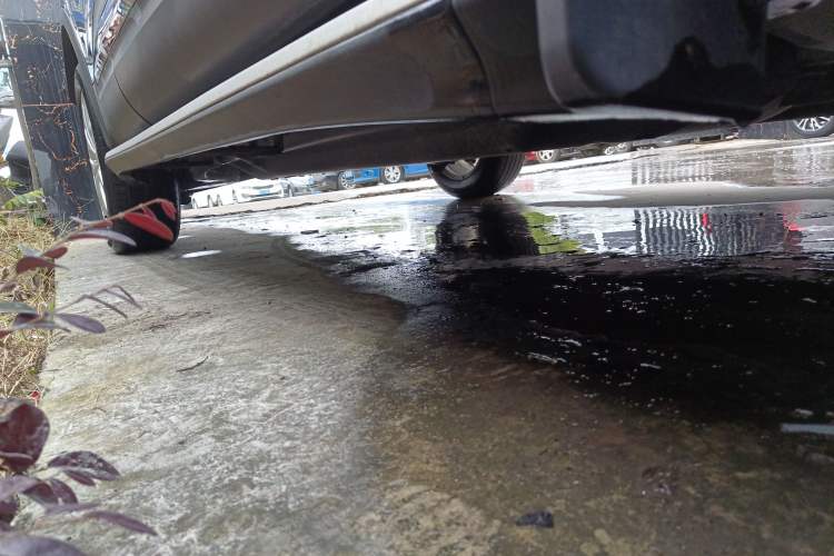 Used Renault Kadjar 2016 2.0L Two-Wheel-Drive Luxury Edition Right Side Sill