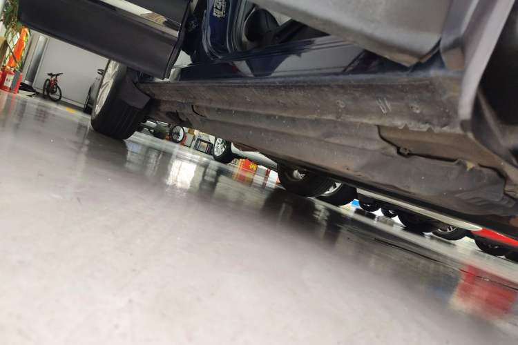 Used Renault Kadjar 2016 2.0L Two-Wheel-Drive Luxury Edition Right Side Sill