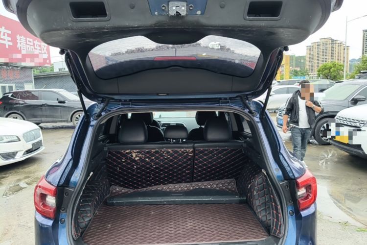 Used Renault Kadjar 2016 2.0L Two-Wheel-Drive Luxury Edition Trunk
