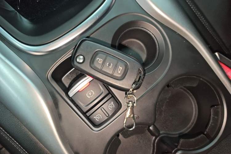 Used Renault Kadjar 2016 2.0L Two-Wheel-Drive Luxury Edition Vehicle Key