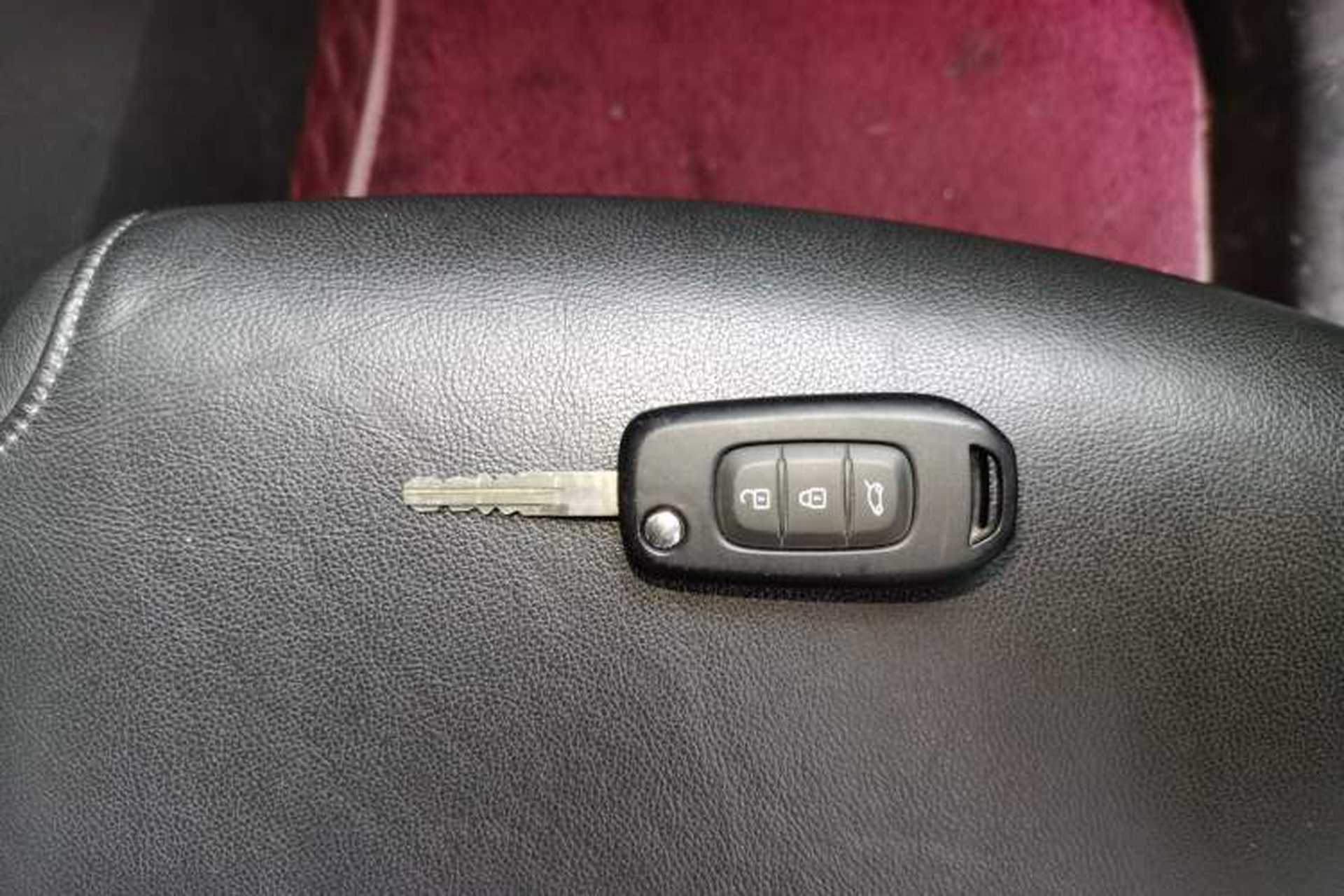 Used Renault Kadjar 2016 2.0L Two-Wheel-Drive Luxury Edition Vehicle Key